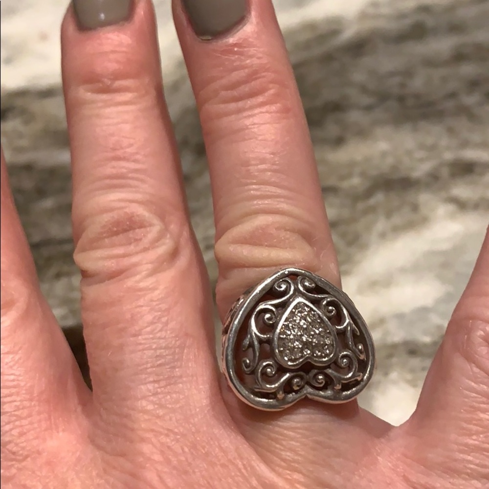 Brighton silver heart ring ❤️great condition 😍